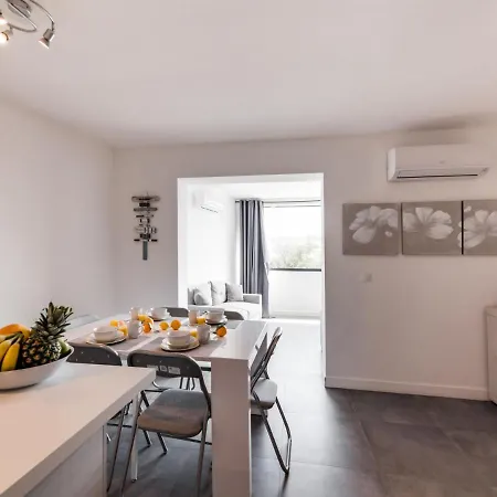 Le Palazzu Apartment
