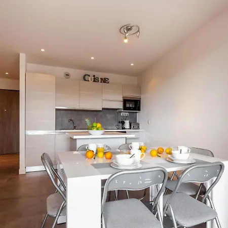 Le Palazzu-4 Apartment *